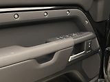 Land Rover Defender (2026) 110 D250 X-DYNAMIC SE AWD AUT - náhled 27