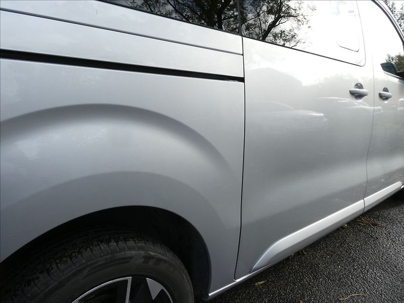 Citroën Jumpy 2,0 HDi 110kW závěs, 2x kola - fotka 13 z 40