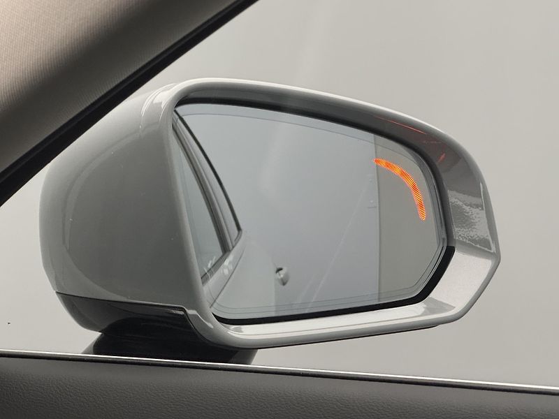 Volvo V90 B4 BRIGHT PLUS AUT - fotka 19 z 46
