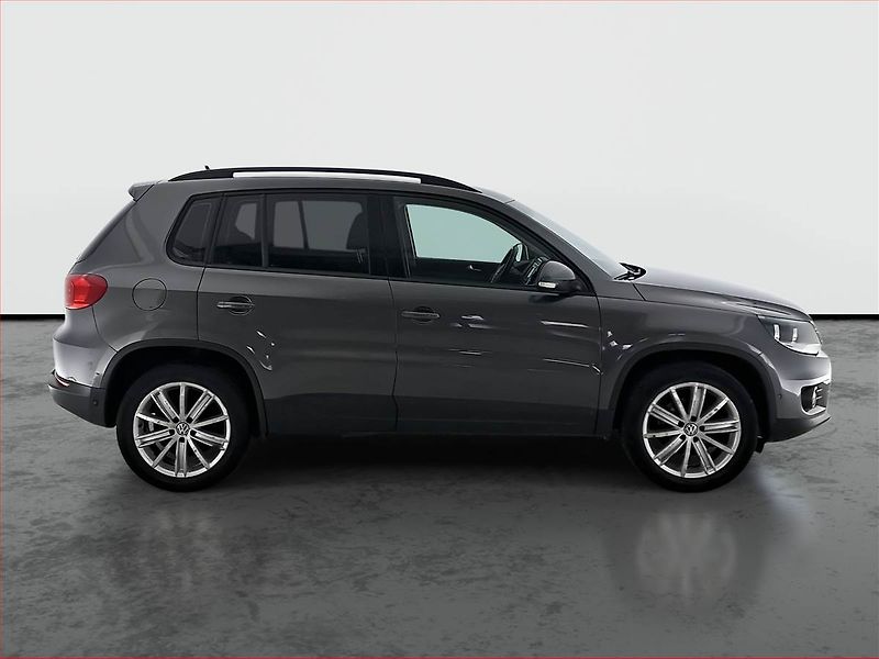 Volkswagen Tiguan (2015) 2.0 TDI, Tempomat - fotka 6 z 19