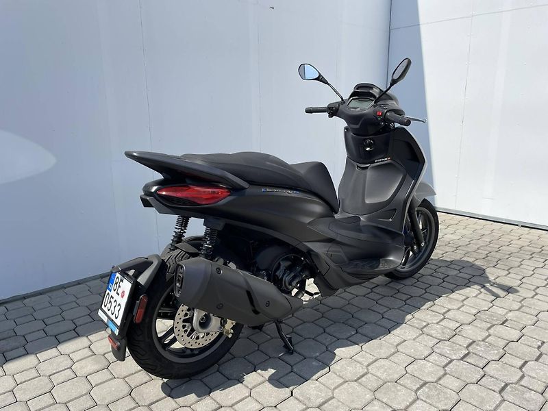 Piaggio (2026) Beverly 310 S EU5+ - fotka 3 z 12