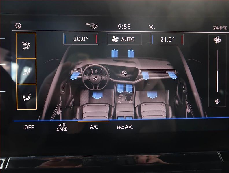 Volkswagen Touareg (2021) 3.0 TDI, 4x4,Automat,V6 TDI - fotka 18 z 26