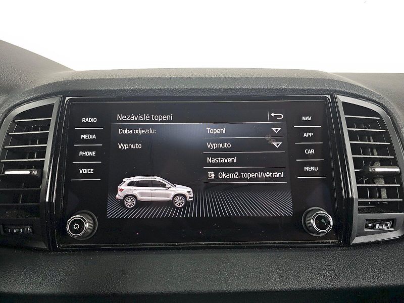 Škoda Karoq (2025) 2.0TDi 110kW 4x4 SPORTLINE WEB - fotka 15 z 34