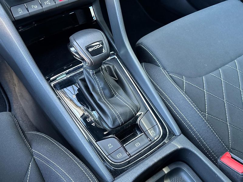 Škoda Karoq DSG Sportline - fotka 20 z 30