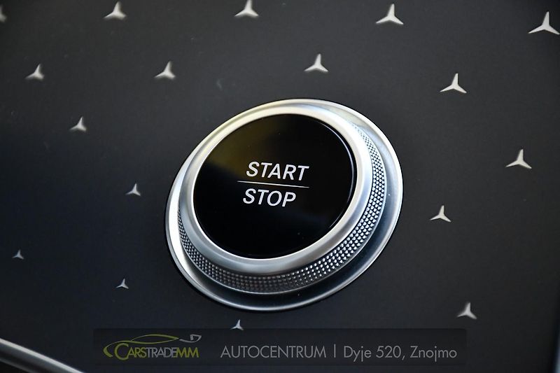 Mercedes-Benz EQE 500 AMG 4MATIC  - fotka 35 z 53