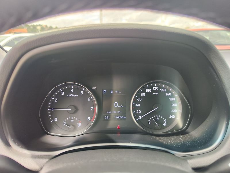 Hyundai i30 1.0 T-GDI/88kW Smart DCT - fotka 15 z 32