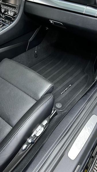 Porsche 911 3.8 TURBO 383 kW - fotka 15 z 24