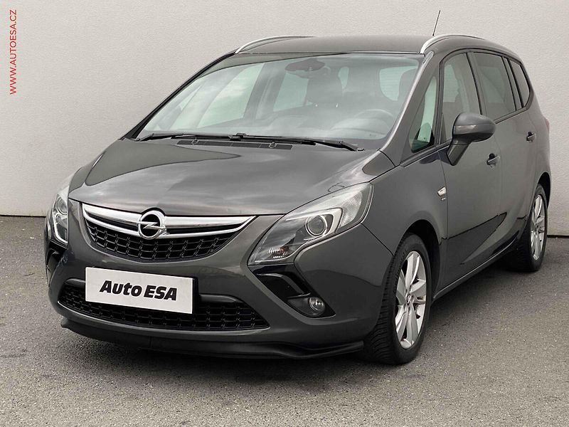 Opel Zafira (2016) 1.6 CDTi, Drive, kamera - fotka 3 z 19