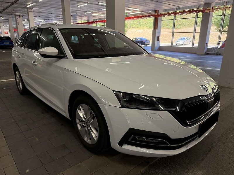 Škoda Octavia (2023)  2.0TDi Style 110kW DSG 4x4 - fotka 5 z 13