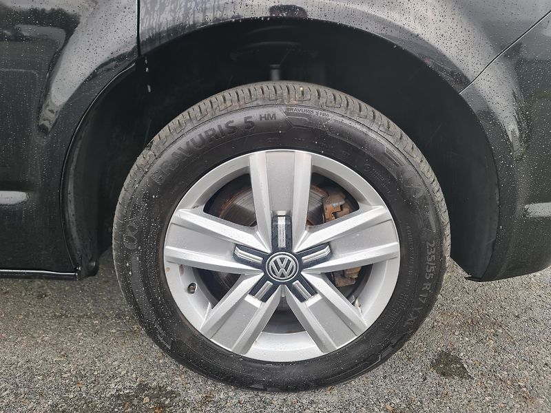 Volkswagen Caravelle (2016) T6 2.0 TDi 110-KW KLIM OLOMOUC - fotka 64 z 87