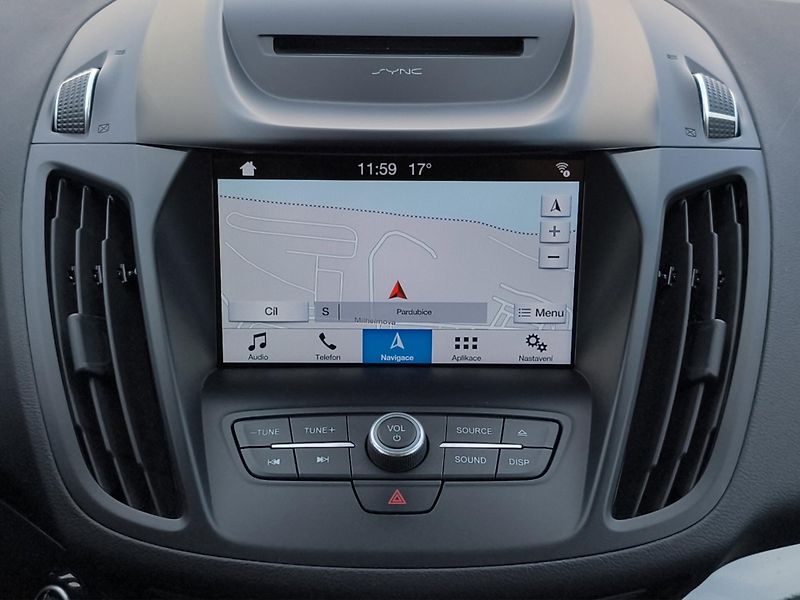 Ford Kuga (2018) TITANIUM 88kW, ČR, 1. Maj., Se - fotka 17 z 23