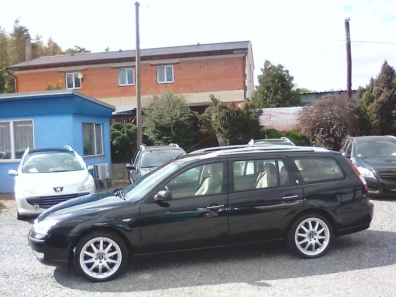 Ford Mondeo (2007) 1.8i 16V Ghia , závěs - fotka 9 z 35
