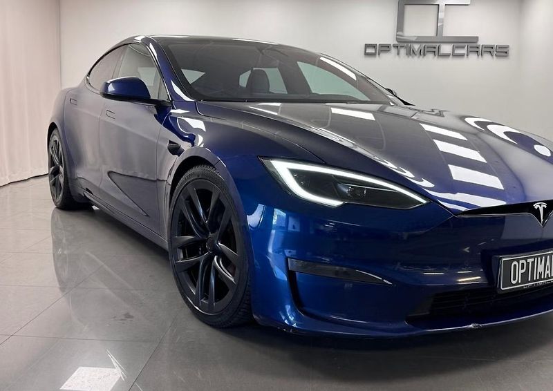 Tesla Model S Plaid AWD Yoke Tažné Pano Kam - fotka 2 z 18