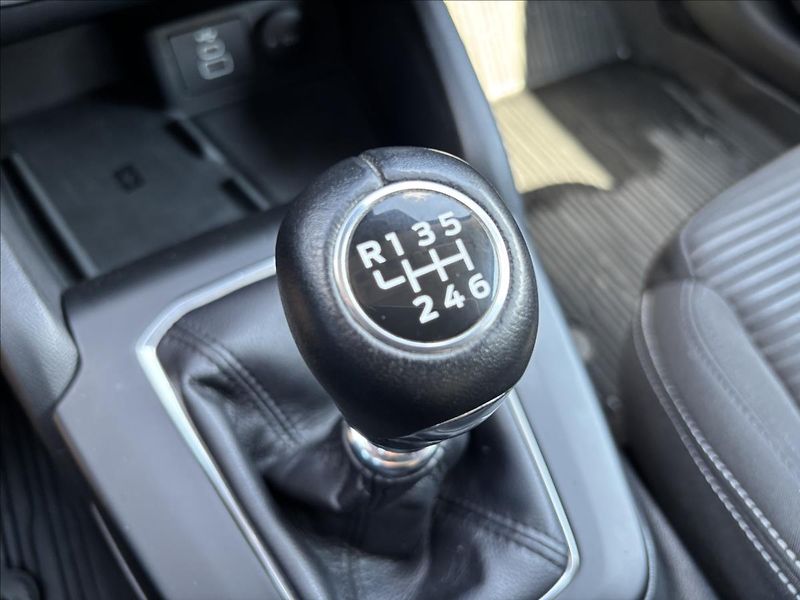 Ford Focus 1,5 EcoBlue 88kW Titanium - fotka 32 z 41