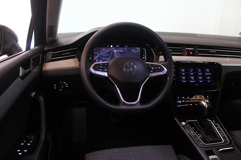 Volkswagen Passat (2020) 2.0TDI DSG Navi Tažné Display - fotka 21 z 25