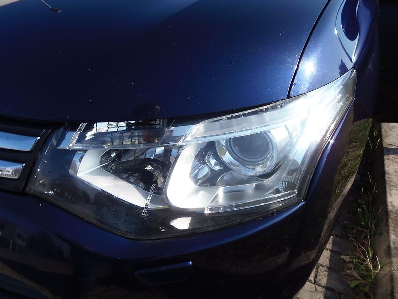 Mitsubishi Outlander (2013) 2.2 Di-D 4x4 AUTOMAT tažné - fotka 22 z 23