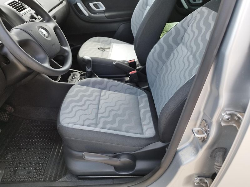 Škoda Fabia II.1.2i,51kw,volat- 608081843 - fotka 10 z 18