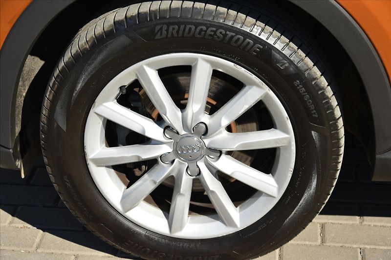 Audi Q3 2.0 TDI 130kW QUATTRO ČR - fotka 9 z 26