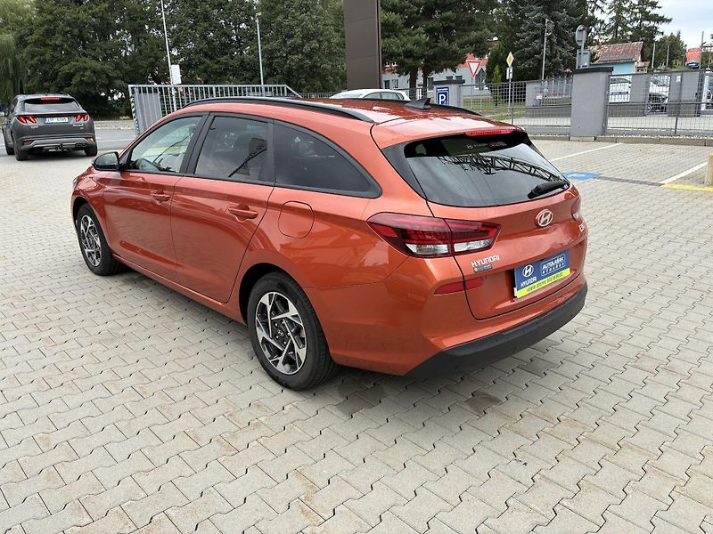 Hyundai i30 WG 1.5DPi 71kW SMART CLIMATE - fotka 5 z 31