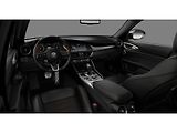 Alfa Romeo Giulia (2026) 2.0T 280k AT8 ZF Q4 4x4 Intens - náhled 4