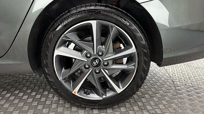Hyundai i30 1.5 T-GDI AUT Style Kombi - fotka 19 z 29