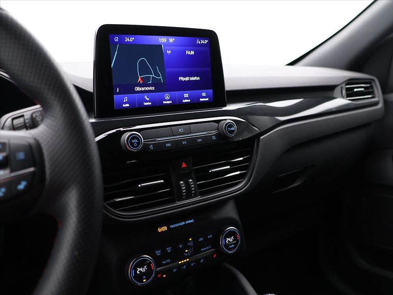 Ford Kuga 1,5 EB 110kW ST-Line - fotka 16 z 26