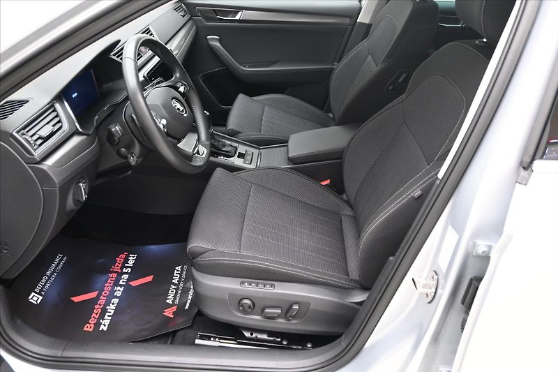Škoda Superb 2,0 TDI 147 kW DSG 4x4 STYLE Z - fotka 13 z 32