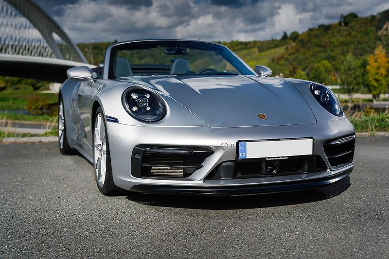 Porsche 911 (2023) - fotka 12 z 18