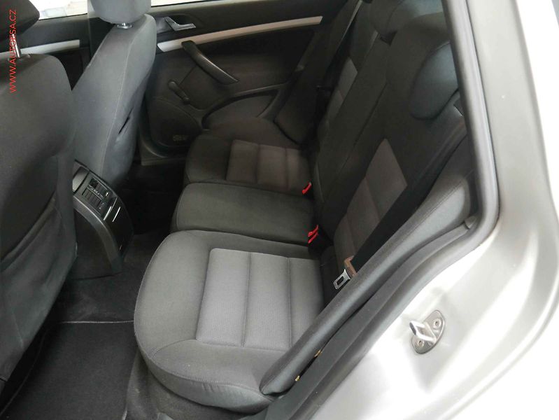 Škoda Octavia (2006) 1.9 TDI, TZ, STK10/28 - fotka 10 z 15