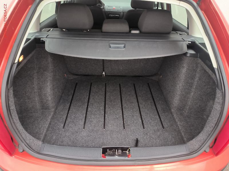 Škoda Fabia (2006) 1.2HTP, ČR, AC, tažné - fotka 7 z 14