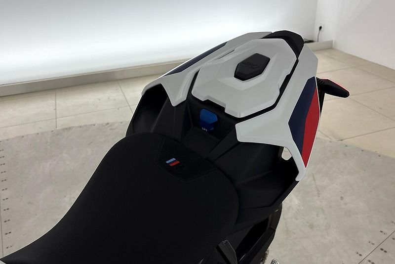 BMW S 1000 R - fotka 9 z 13