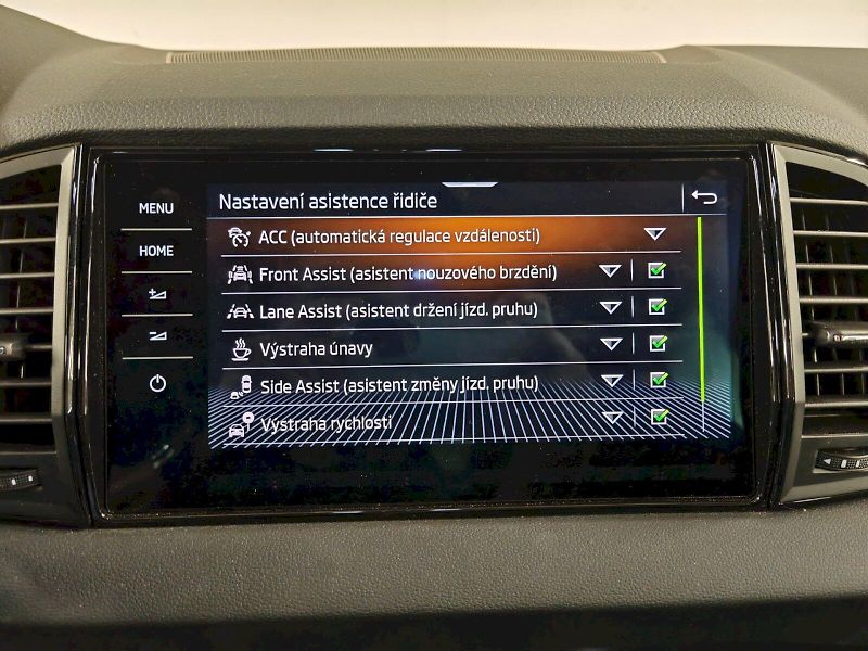 Škoda Karoq (2025) 2.0 TDI 110 kW DSG 4x4 Sportli - fotka 11 z 31