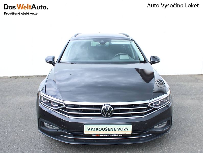 Volkswagen Passat (2022) 1.5 TSI 110kW DSG Head UP disp - fotka 4 z 35
