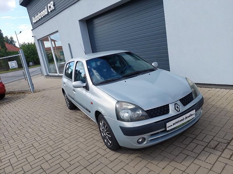 Renault Clio (2004) II. 1.2i-16v nová STK - fotka 3 z 17