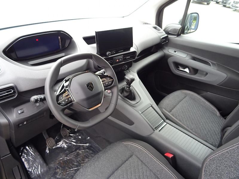 Peugeot Rifter ALLURE BlueHDi 100 MAN6 - fotka 15 z 32