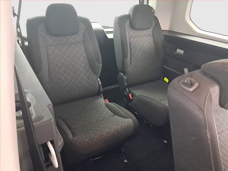 Opel Combo (2024) Maxi Edition 1.5 CDTI, 7Míst - fotka 18 z 18