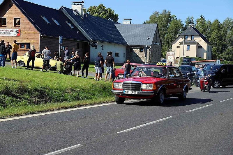 V Dolním Podluží si dali sraz majitelé strojů z dob budování socialismu.