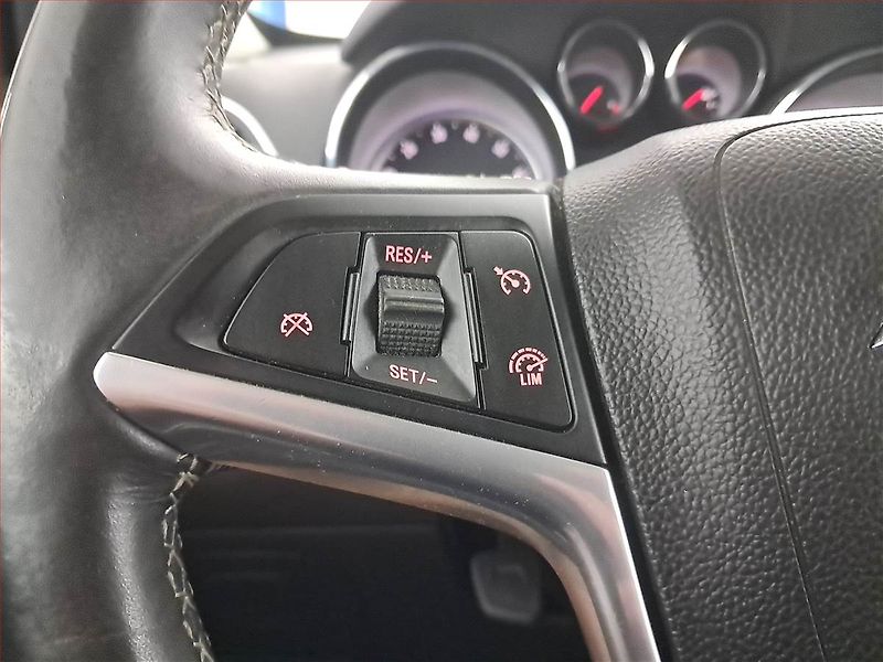 Opel Mokka (2013) Cosmo 1.6, Serv.kniha - fotka 15 z 17