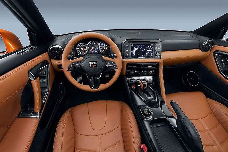 Nissan GT-R.