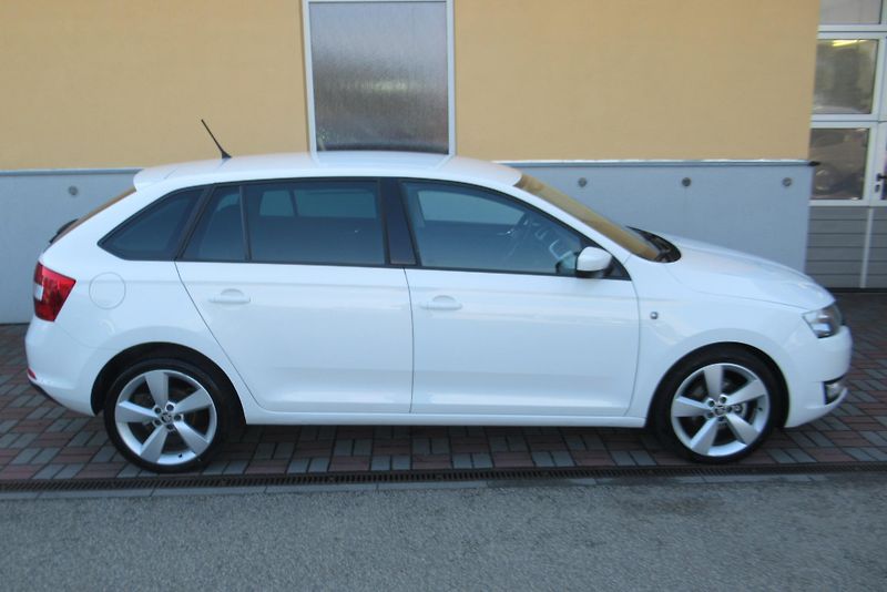 Škoda Rapid 1.2 TSi AUT. KLIMA TEMPOMAT - fotka 3 z 17