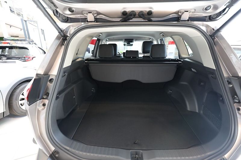 Toyota RAV4 EXECUTIVE AWD  SKLAD - fotka 3 z 20