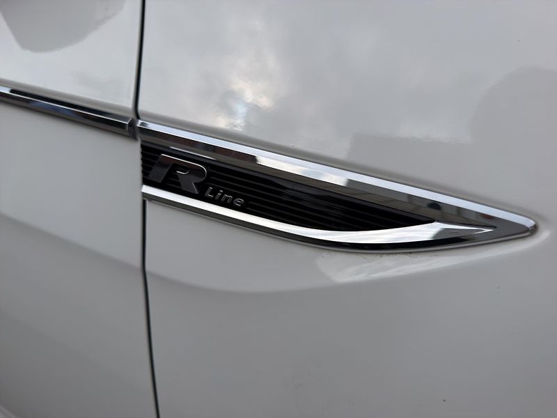 Volkswagen T-Cross (2021) R-LINE DSG 81KW  - fotka 23 z 27