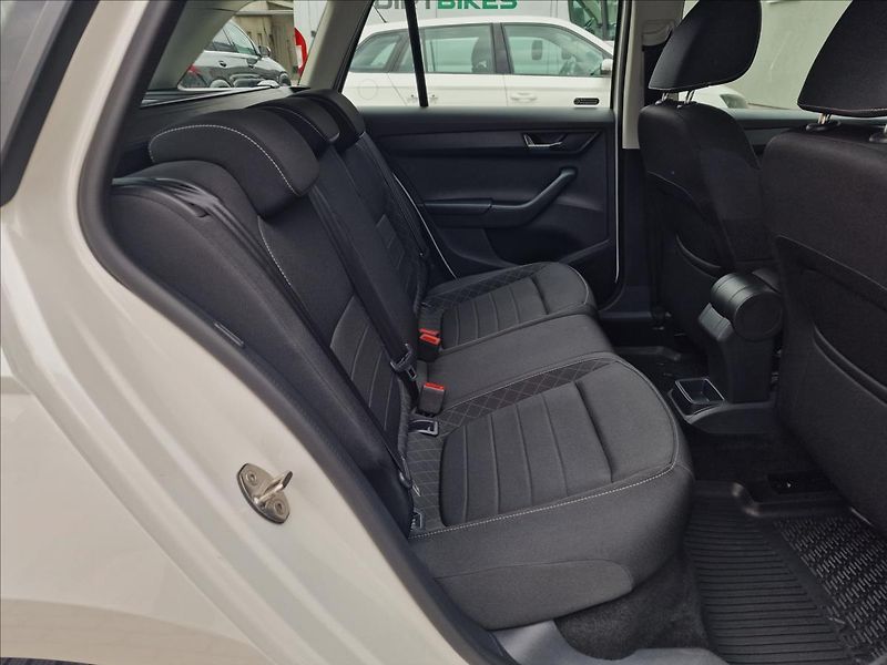 Škoda Fabia 1.0TSI Style,původ ČR,1.Maj. - fotka 15 z 50