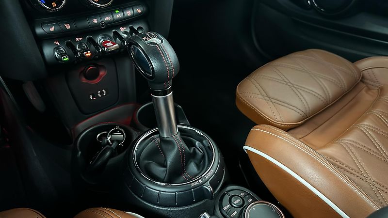 Mini Ostatní KABRIOLET / JOHN COOPER WORKS - fotka 30 z 52