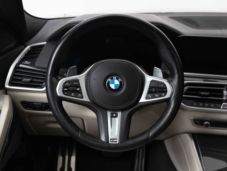 BMW X6 xDrive30d - fotka 13 z 24