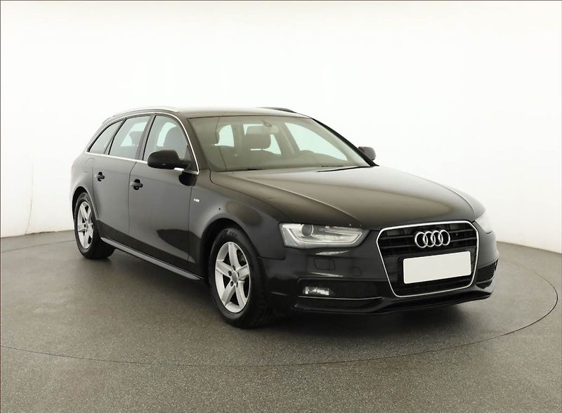 Audi A4 (2013) 2.0 TDI, Navi, Xenony - fotografie inzerátu