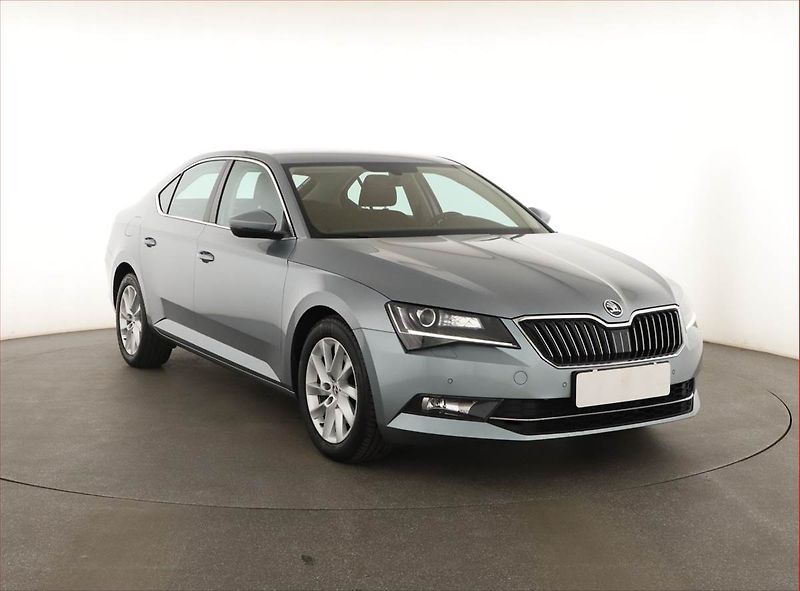 Škoda Superb (2019) Ambition 2.0 TDI, Automat - fotografie inzerátu