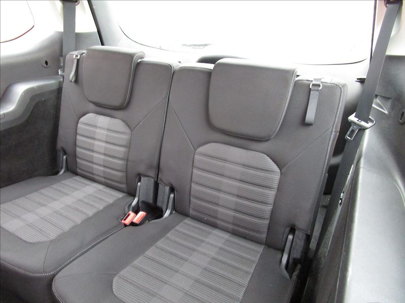 Ford Galaxy 1.5 EcoBoost, aut. Klima, 7 mí - fotka 33 z 46