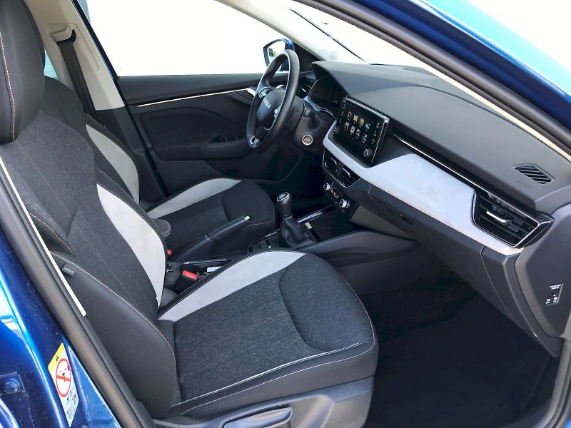 Škoda Kamiq (2025) SELEC TSI 85/1.0 M6F - fotka 14 z 26