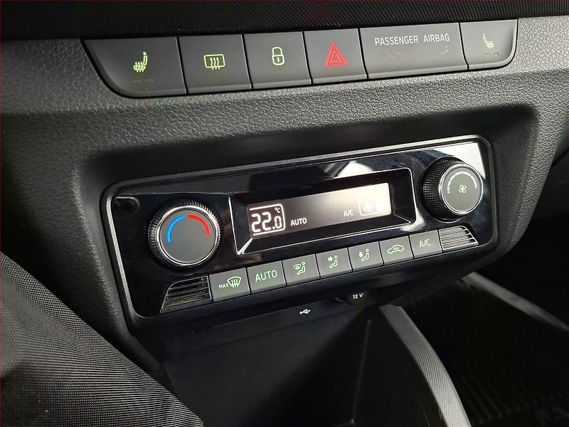 Škoda Fabia (2023) Ambition 1.0 TSI, ČR,1.maj - fotka 14 z 17